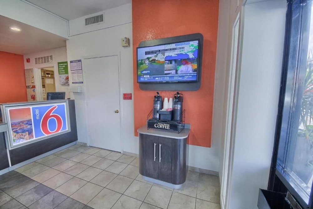 Motel6 San Antonio, TX - Northwest Medical Center 15/60