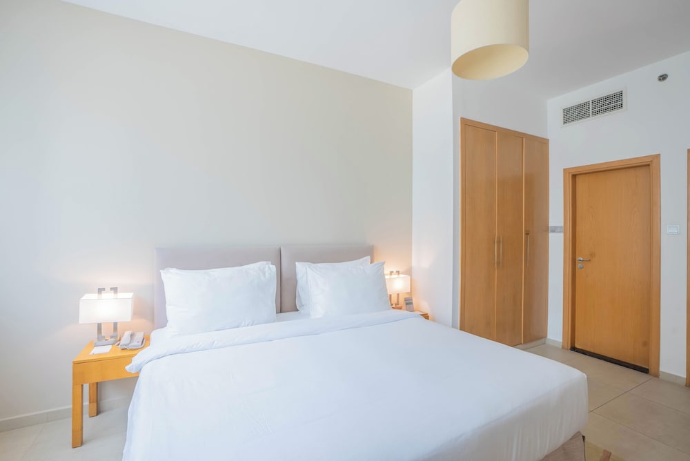 Grand Heights Hotel Apartments 11/50