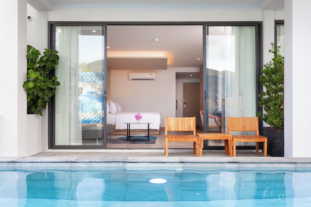 Anona Beachfront Phuket Resort 34/65