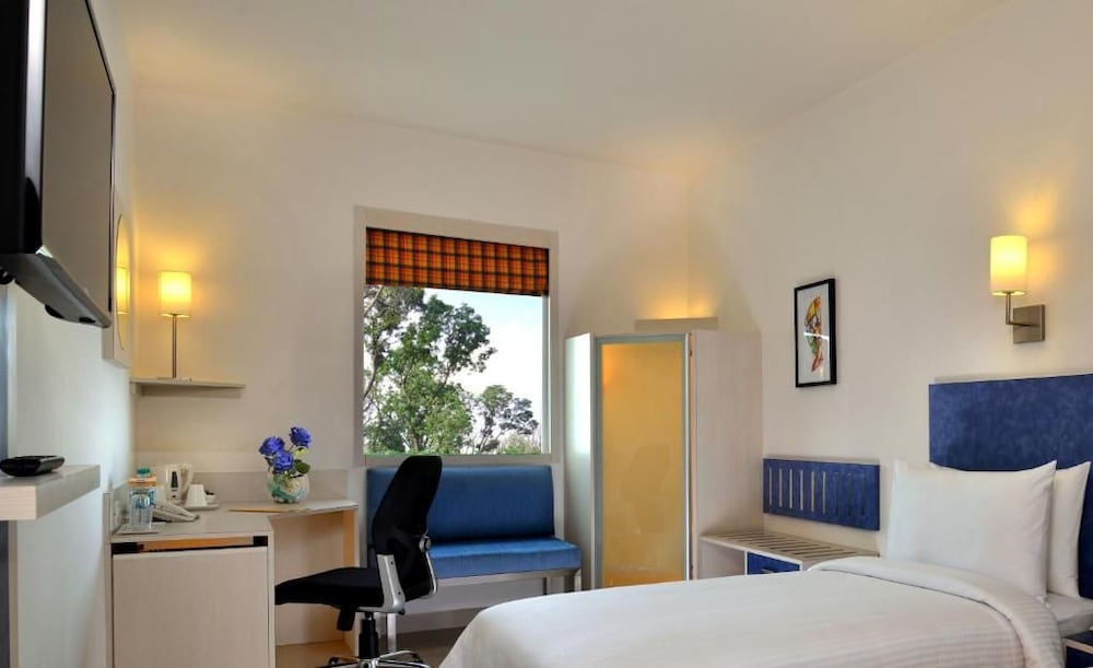 Red Fox Hotel Bhiwadi 4/35