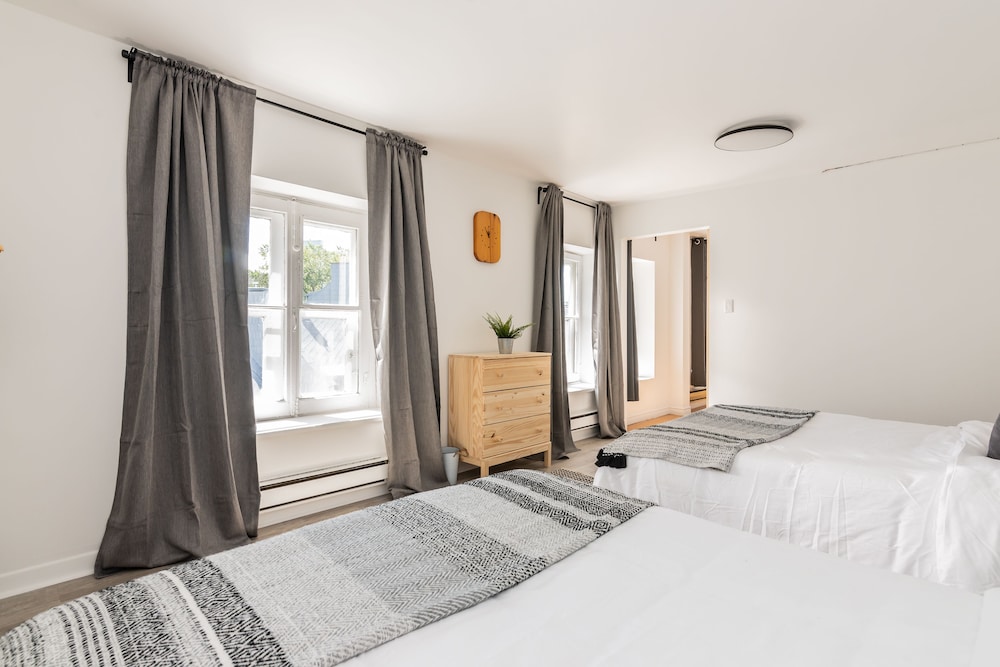 Hotel Manoir des Remparts 23/72