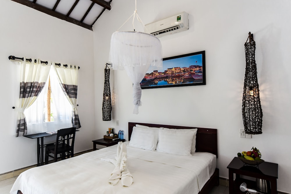 Cashew Tree Bungalow 27/65