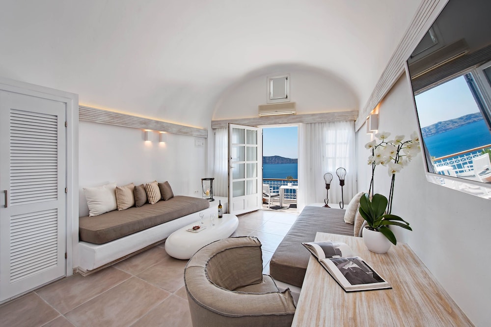 Athina Luxury Suites 44/62