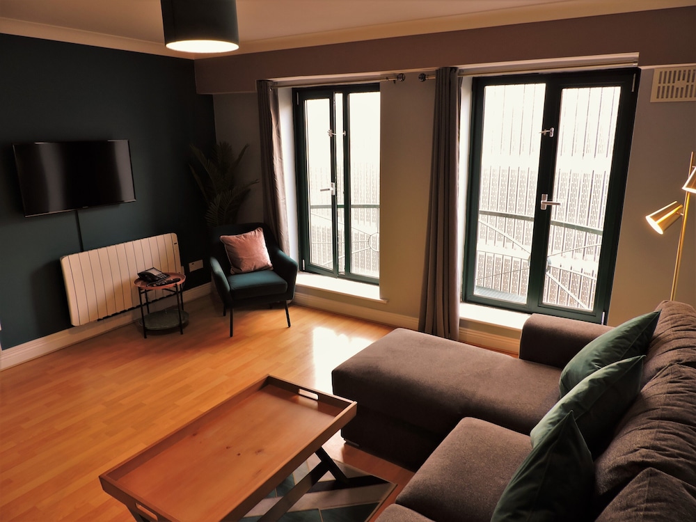 Drury Court Hotel 44/71