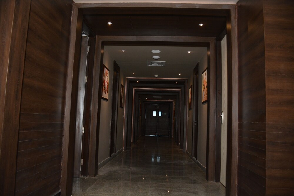 Hide Away Suites 21/37