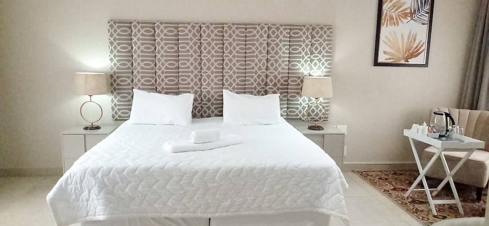 Sparkling Waters Hotel & Spa 50/50