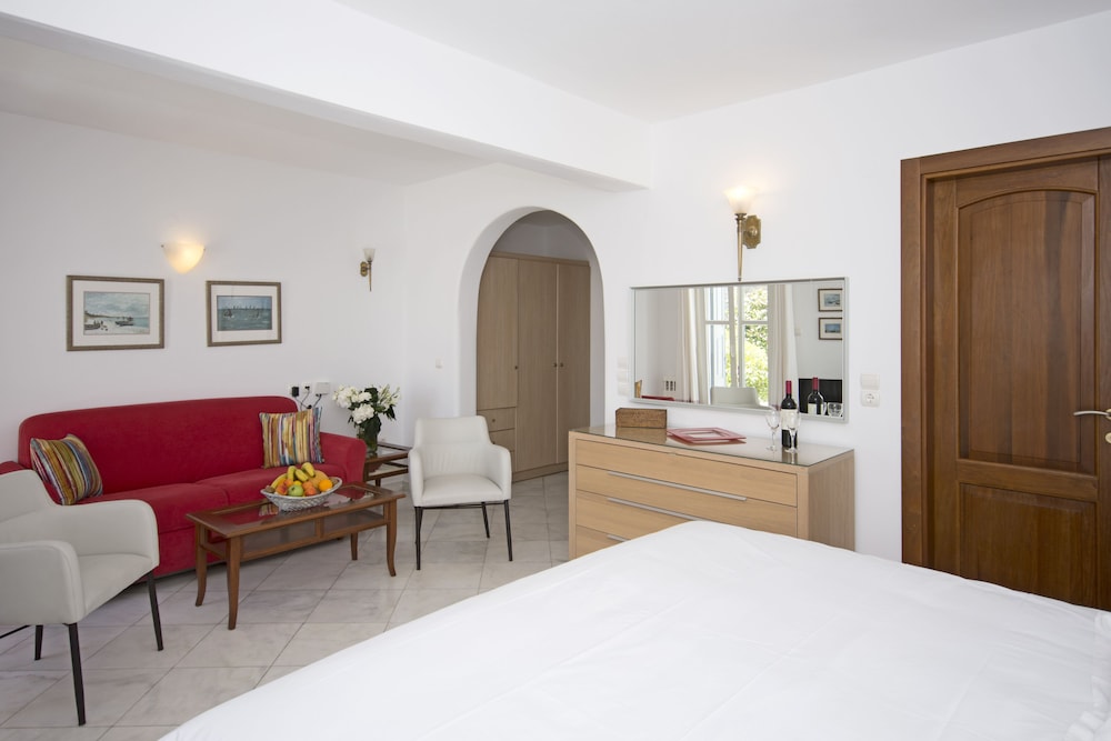 Mykonos Adonis Hotel 67/76