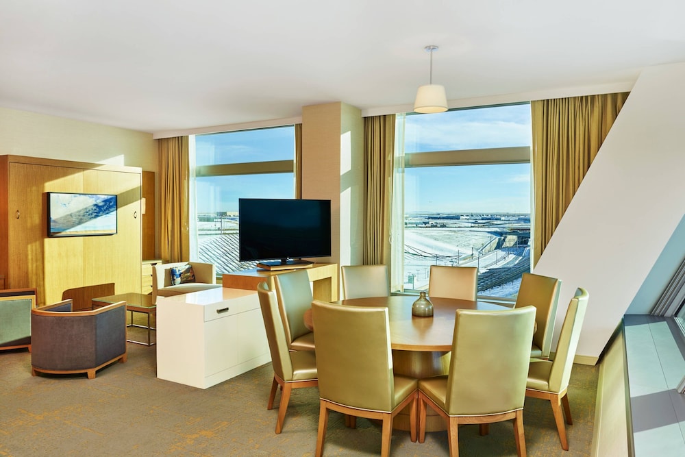 The Westin Denver International Airport 40/70