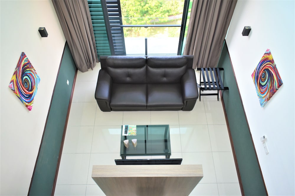 D Wharf Hotel And Serviced Residence 47/71