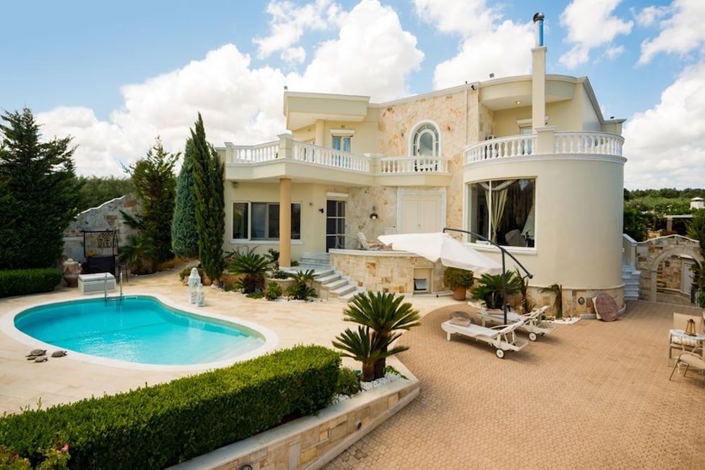 Villa Kokkalis 49/50