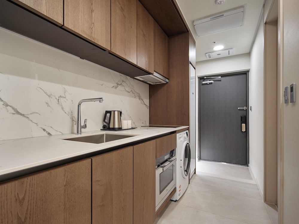 Hotel The Botanik Sewoon Myeongdong 7/65