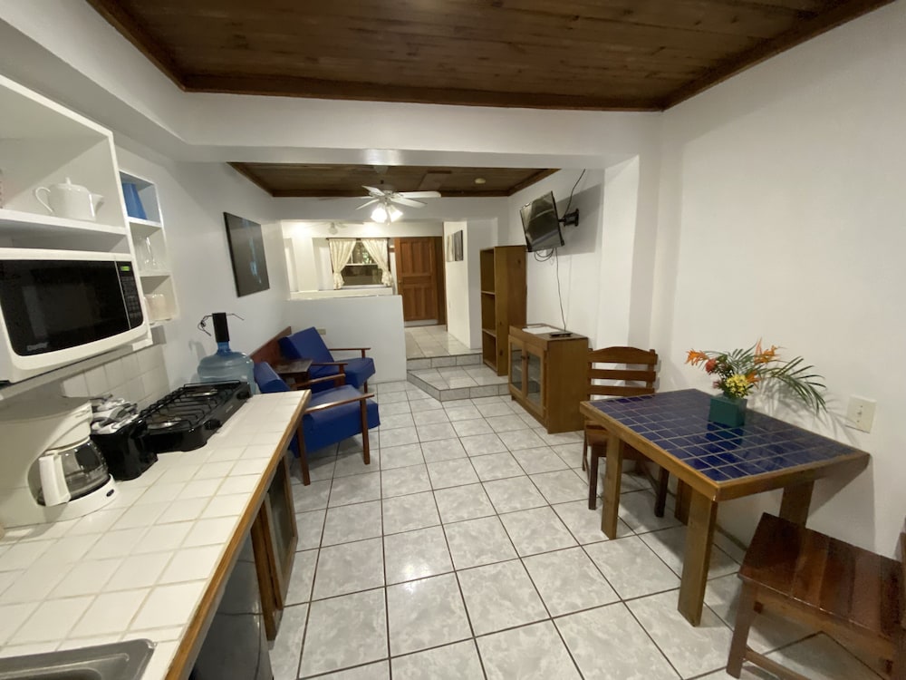 Mariposa Lodge 43/74