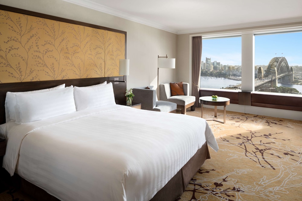 Shangri-La Sydney 15/67