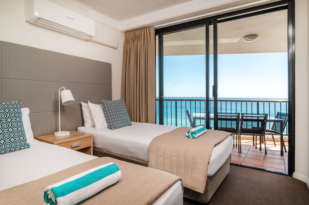 Mantra Coolangatta Beach 26/63