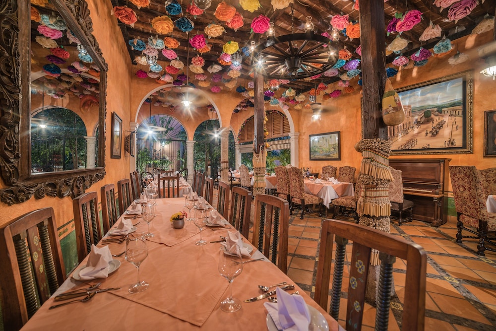 Posada Del Hidalgo 36/50