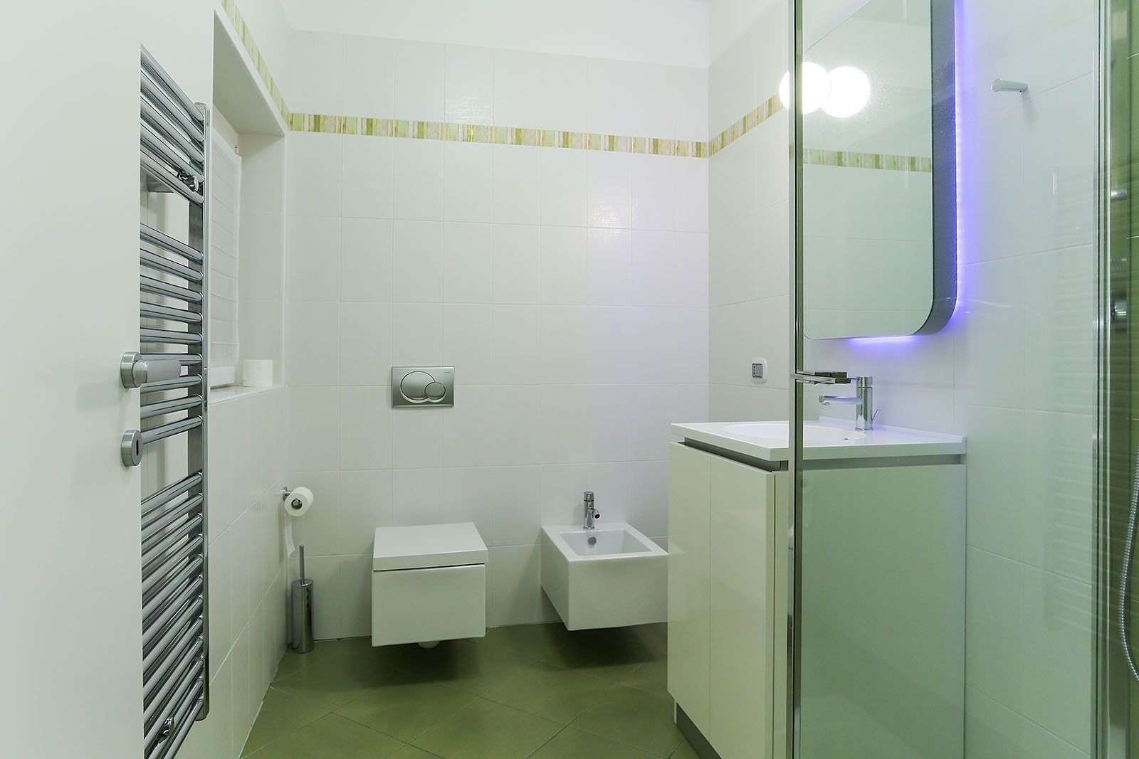 1 Bedroom, Comfort, Apartment, Double Bed, Partial Lake View, Courtyard Area، Golfo Gabella 3/6