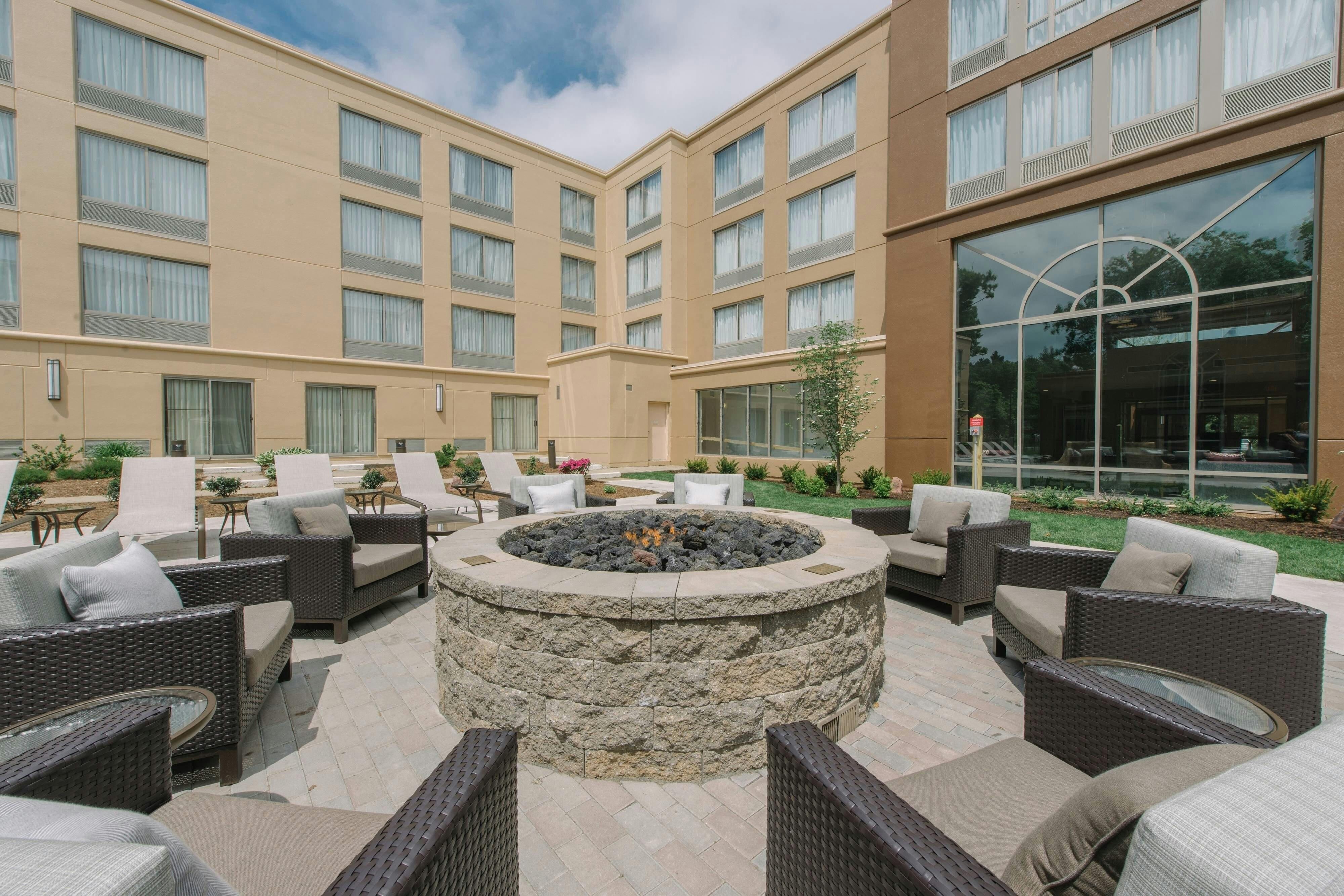 Courtyard Nashua 14/28