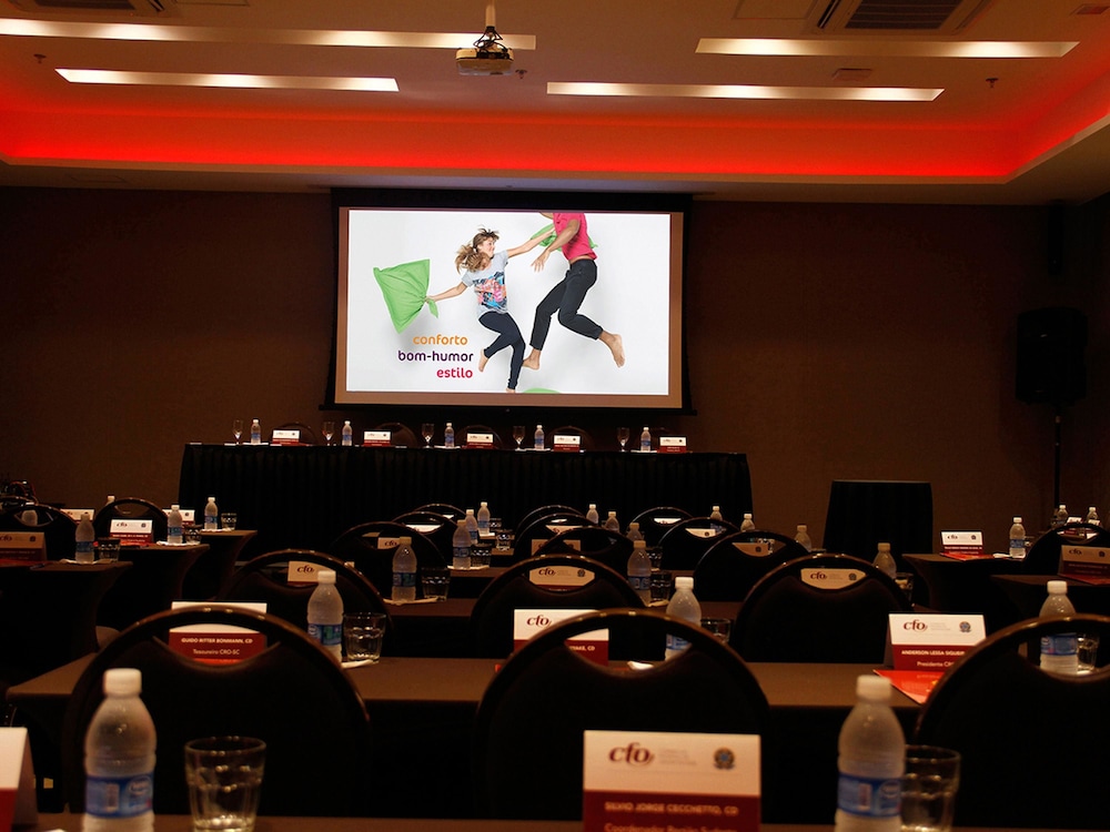 Ibis Styles Brasilia Aeroporto Hotel (ex Base Concept Hotel) 64/69