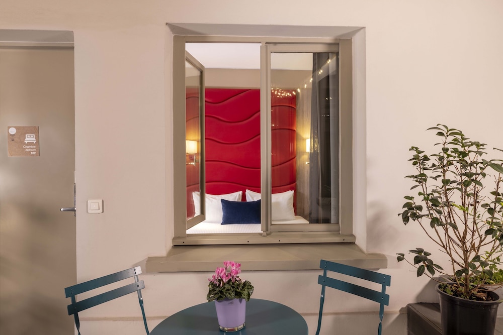 Lobby at Hotel L'interlude, PARIS