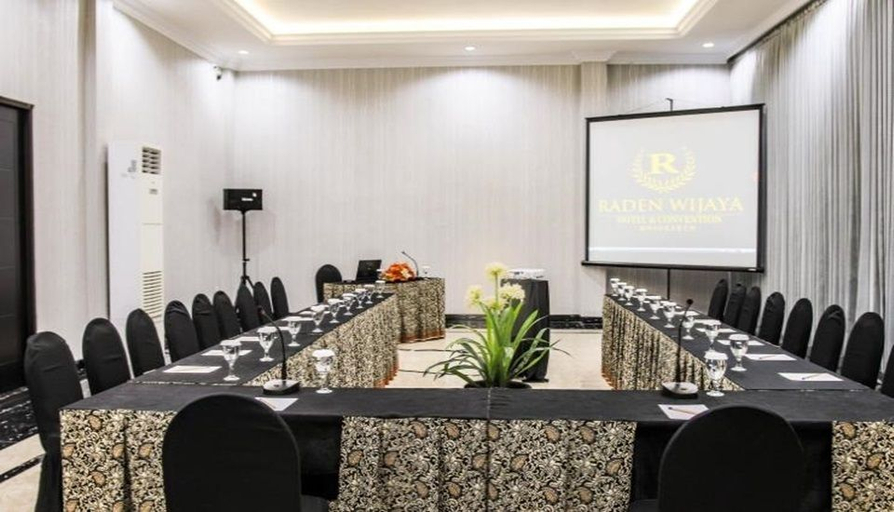 Raden Wijaya dan Convention 8/8