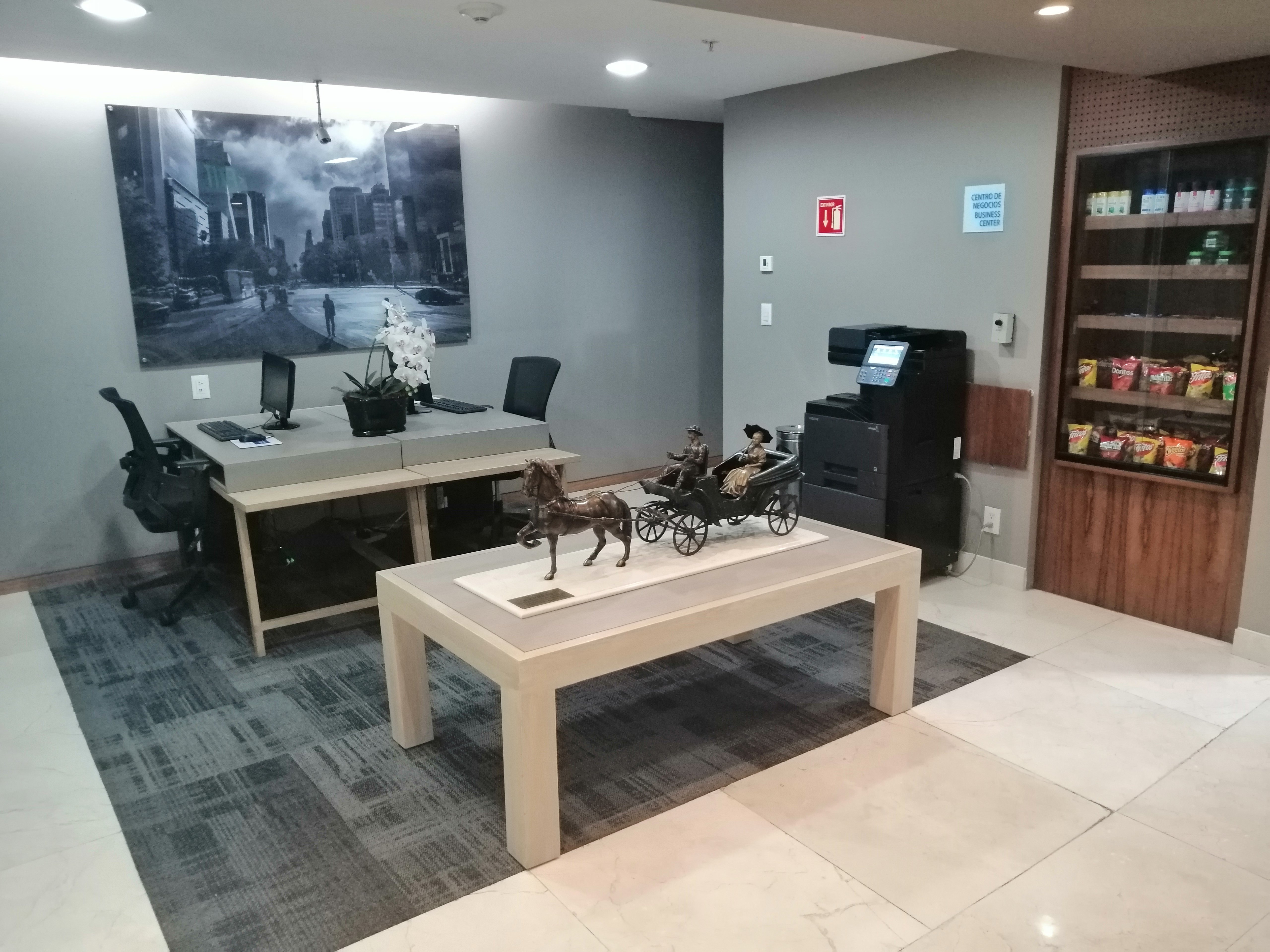Holiday Inn Express Mexico Reforma, an IHG Hotel 11/66