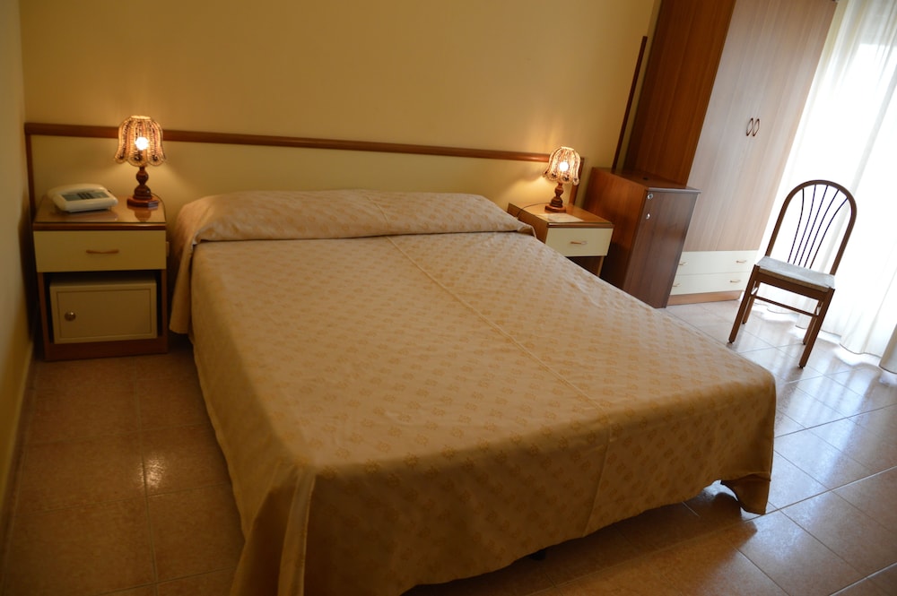 Hotel Virgilio 23/64