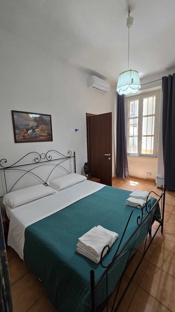 SUPERIOR, DOUBLE BED