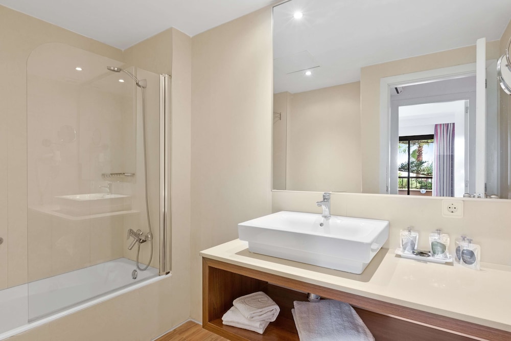 شقة بسريرين منفصلين بشرفة بغرفة نوم واحدة مع أريكة، Apartamentos Pabisa Orlando 4/5