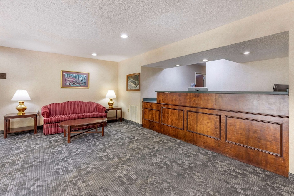 Econo Lodge Saint Stephen 6/37