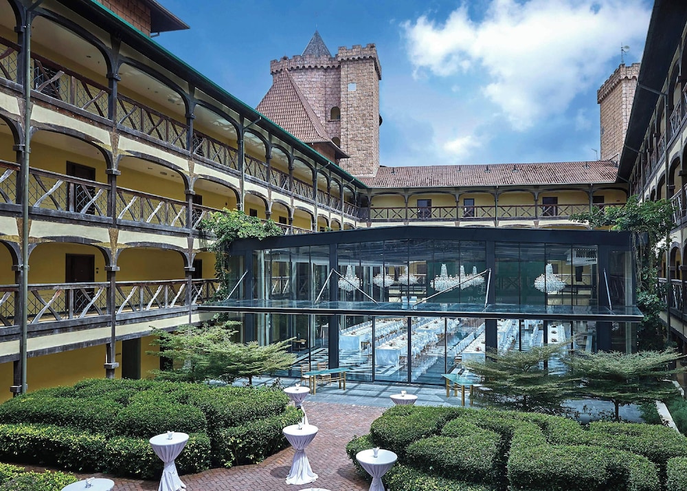 The Chateau Spa & Wellness Resort 6/60