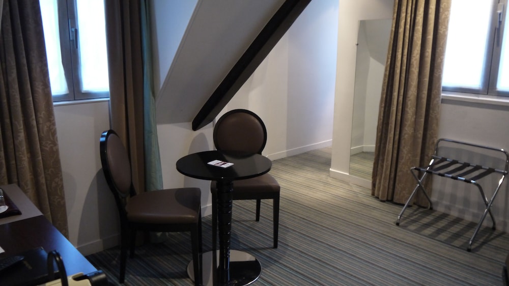 Hotel Star Champs Elysees 41/47