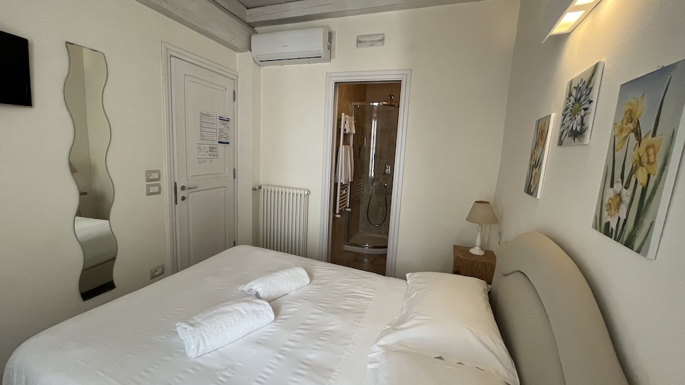 2 Bedrooms, Panoramic, Apartment, 2 Double Beds, 2 Bathrooms, Annex