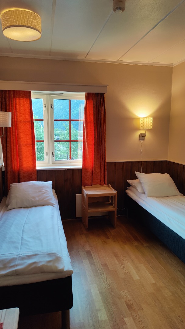 Mini, Double Bed
