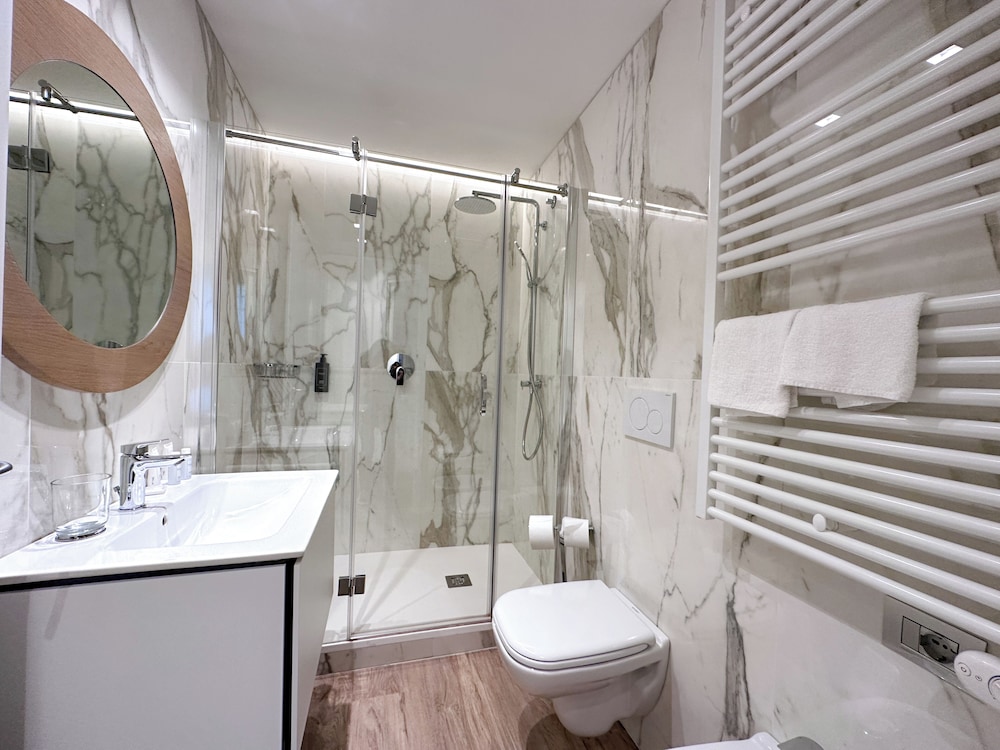Metropol Ceccarini Suite 60/62