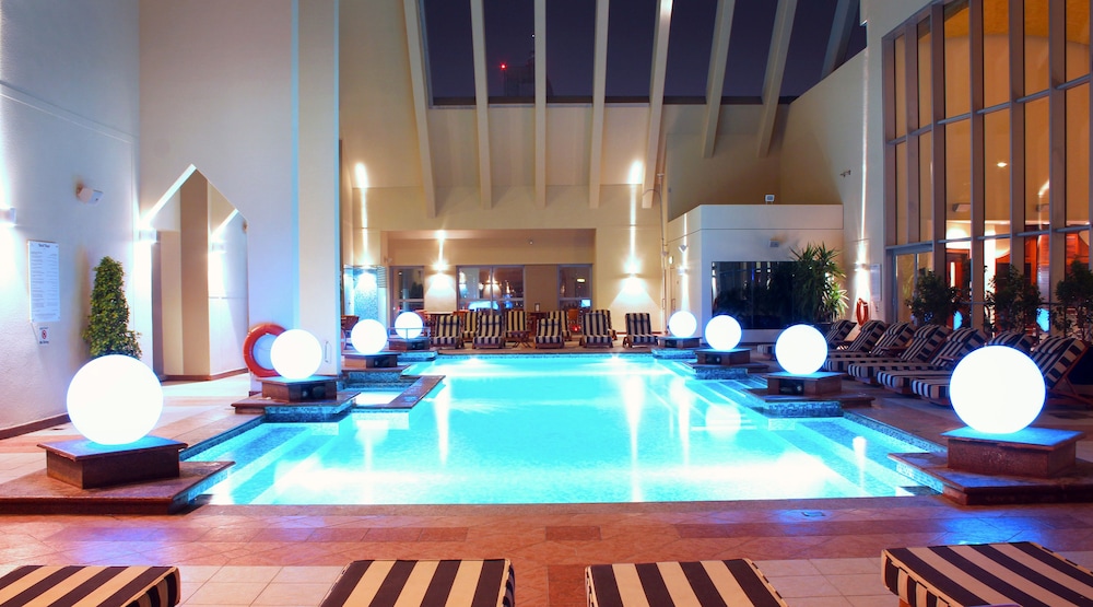 Dusit Thani Dubai 18/50