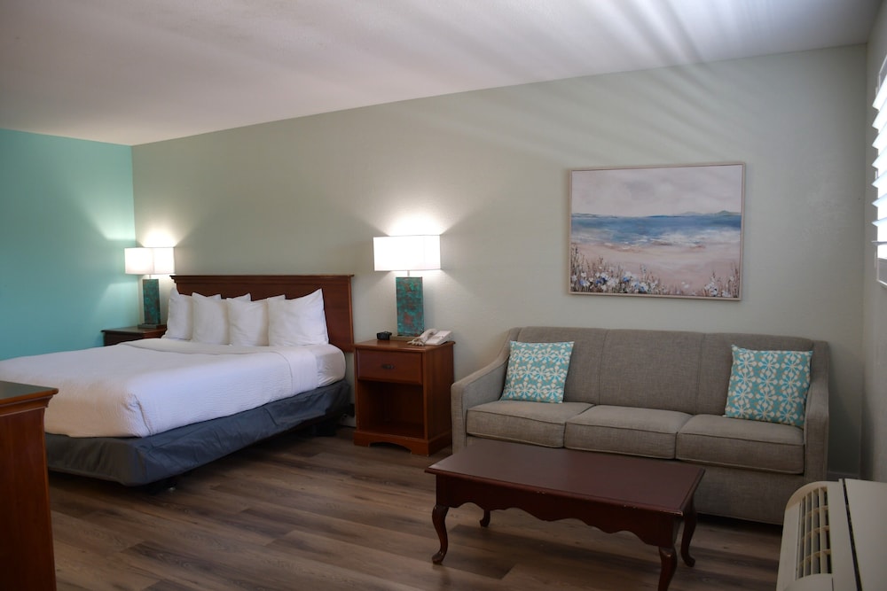 Inn at The Waterpark 25/64