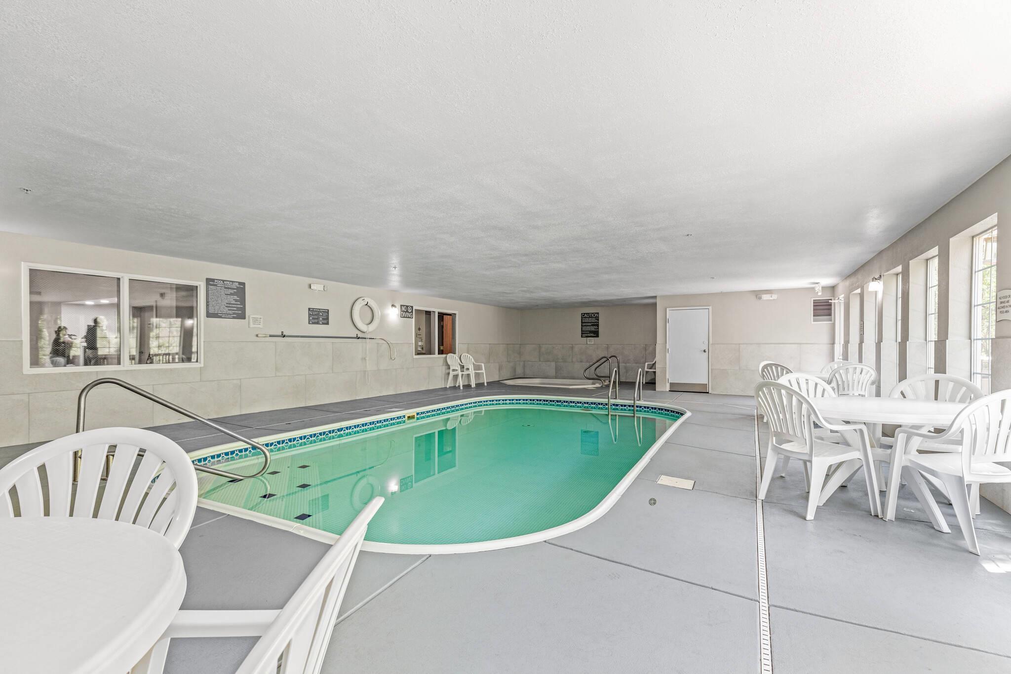 Quality Inn & Suites On The River 12/24