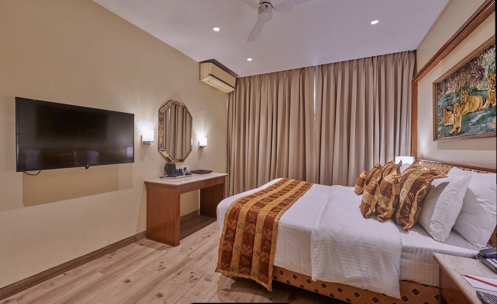 Regent Hotel Andheri 15/22