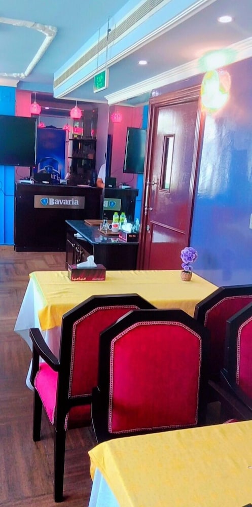 OYO 137 Marina Hotel 46/58