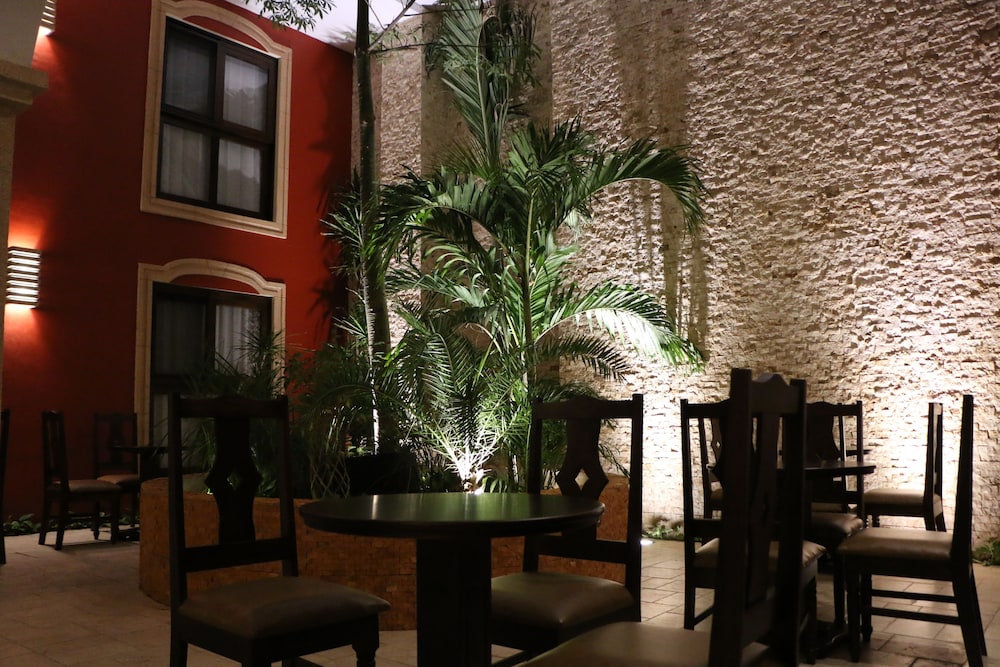 Hotel Boutique Gayser 48/53