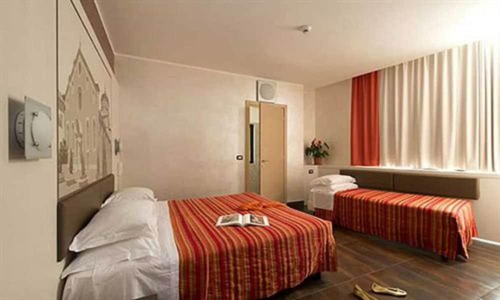 Hotel Milano Navigli 25/71
