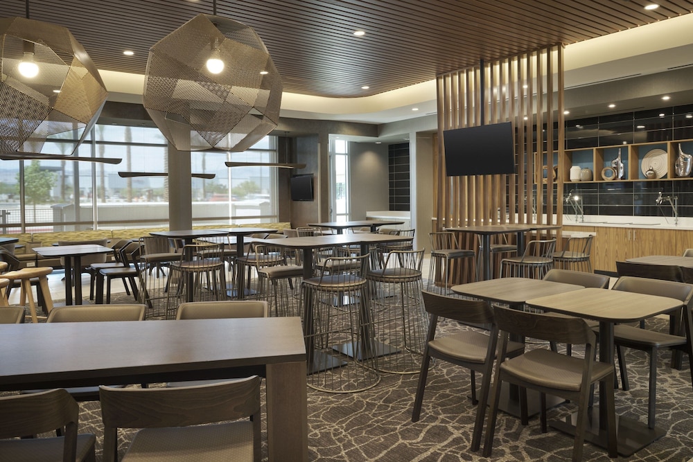 SpringHill Suites by Marriott Las Vegas Airport 17/29