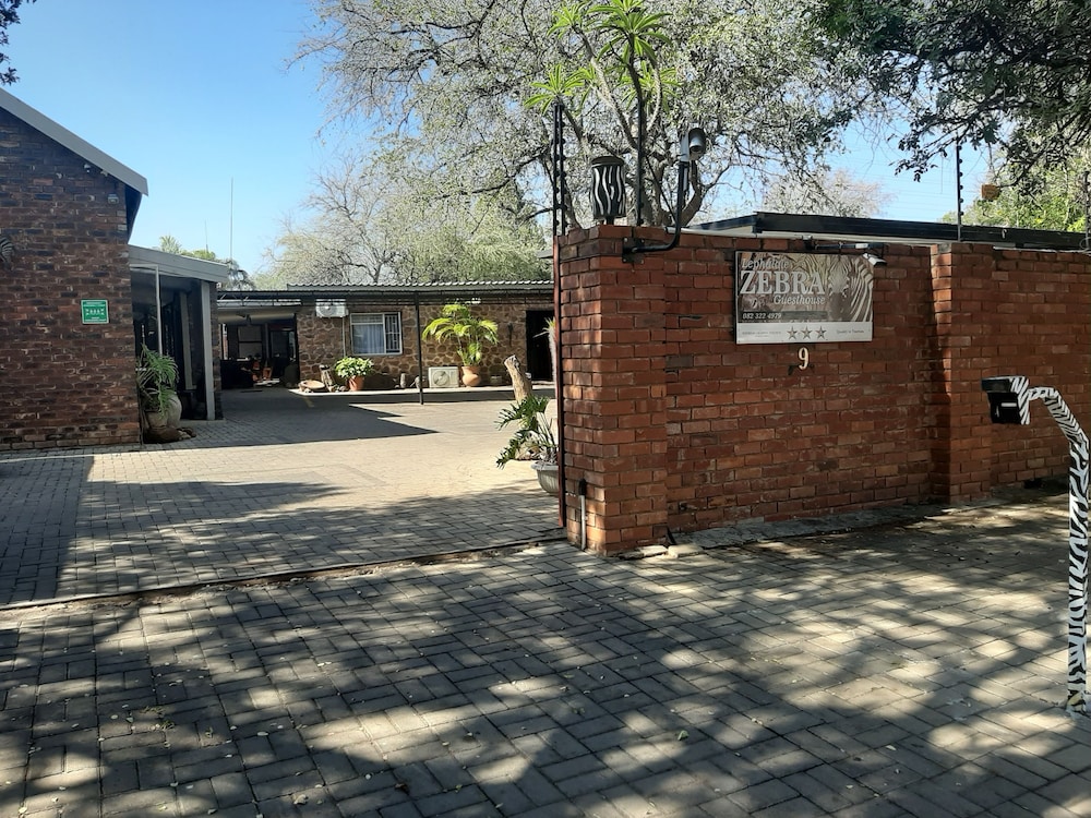 Zebra Guest House 32/41