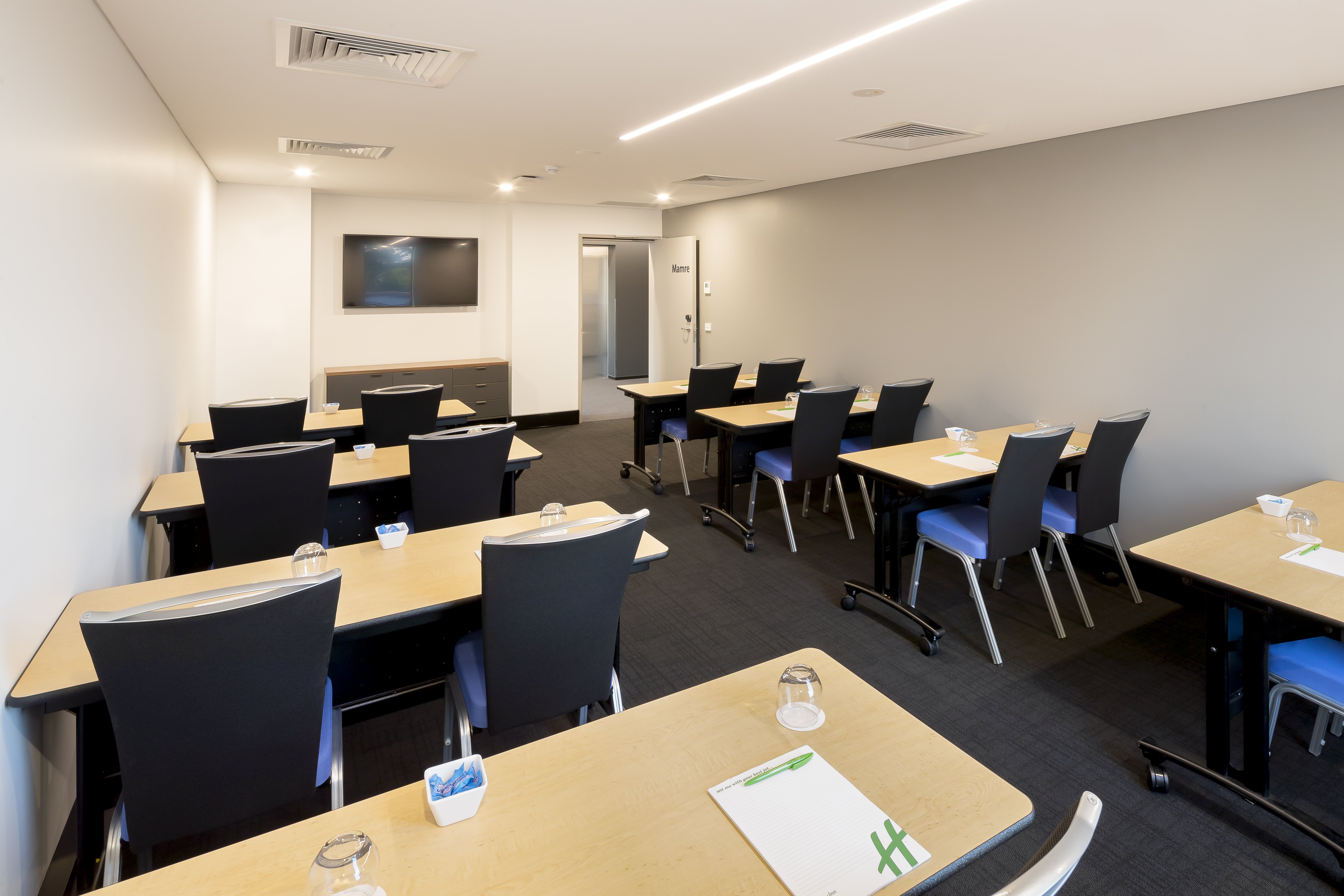HOLIDAY INN SYDNEY ST MARYS 62/78