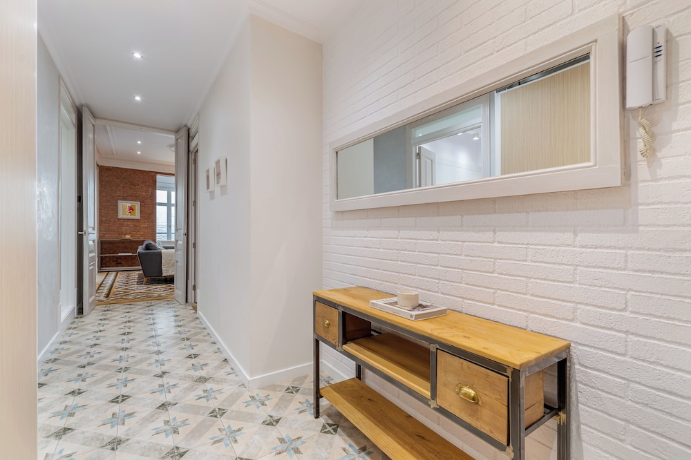 Fuster Apartments 49/50