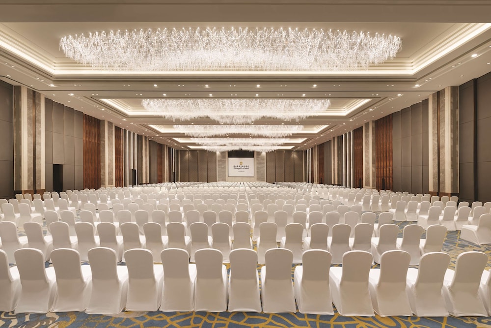 Shangri-La Hotel Tangshan 37/46
