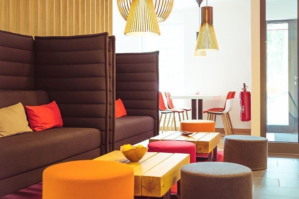SERWAYS HOTEL WEISKIRCHEN 36/58