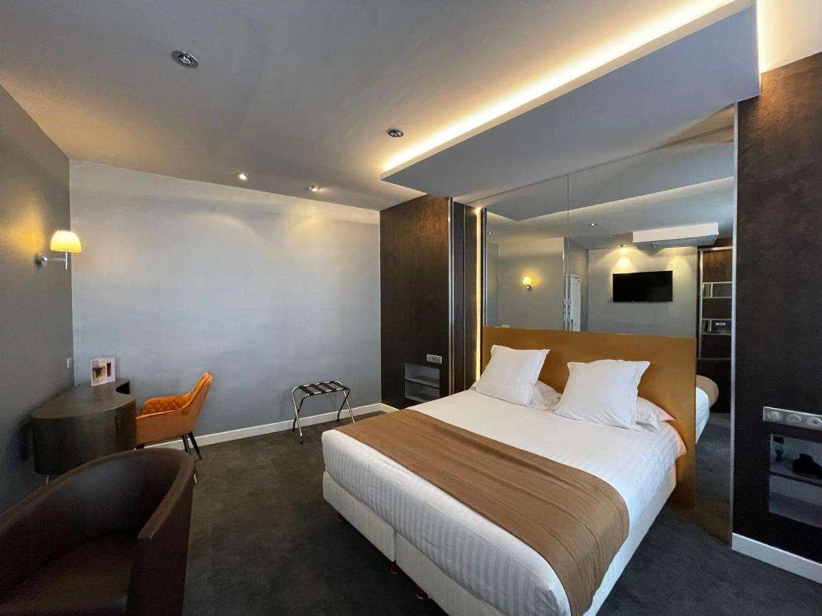 Hotel Borel 27/75