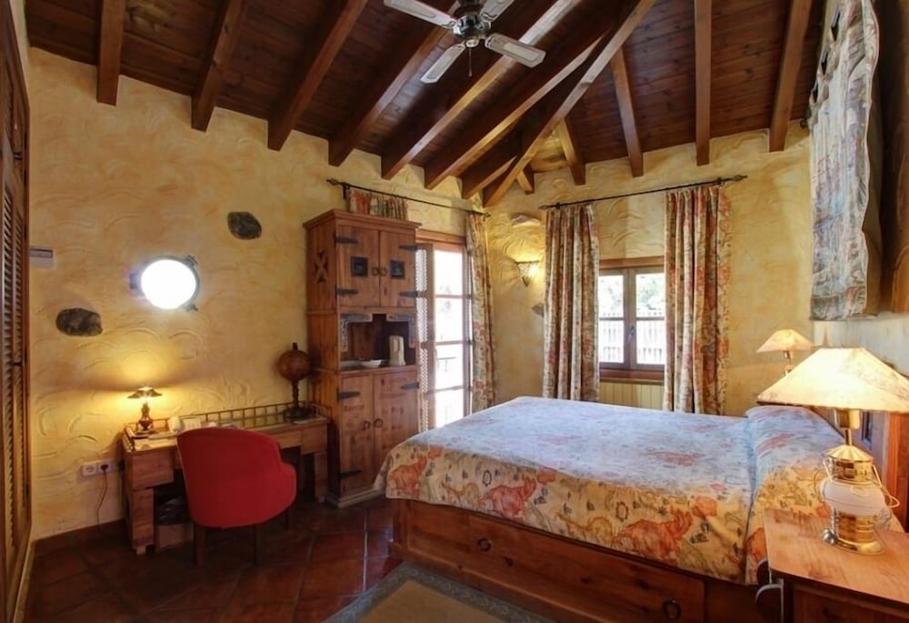 Amanhavis Hotel 3/41