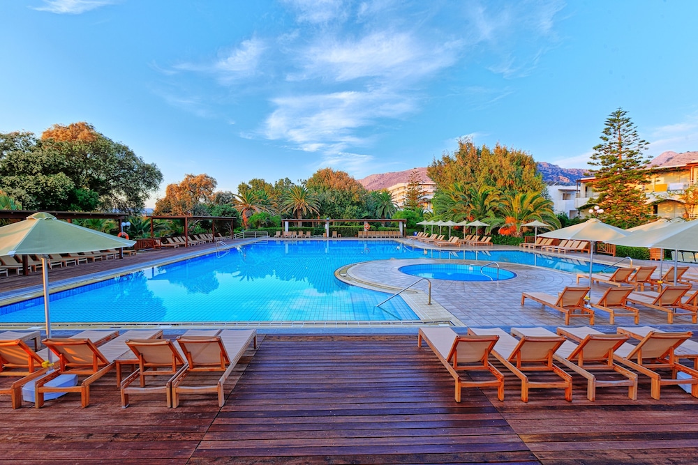 Apollonia Beach Resort and Spa in MALEVIZI